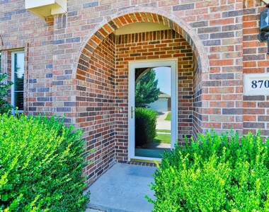 8705 Sumter Way - Photo Thumbnail 2