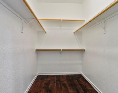 8705 Sumter Way - Photo Thumbnail 18