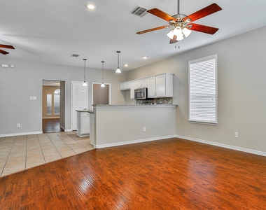 8705 Sumter Way - Photo Thumbnail 13