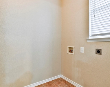 8705 Sumter Way - Photo Thumbnail 23
