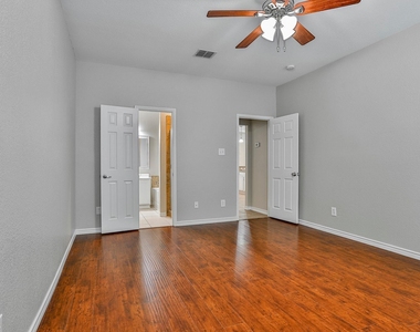 8705 Sumter Way - Photo Thumbnail 15