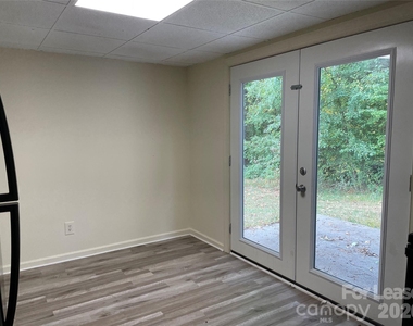 118 Ross Street - Photo Thumbnail 6