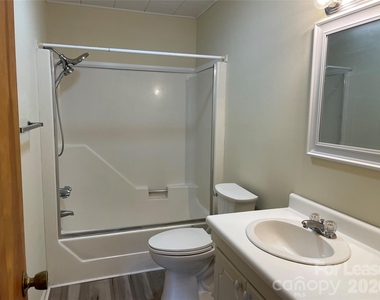 118 Ross Street - Photo Thumbnail 12
