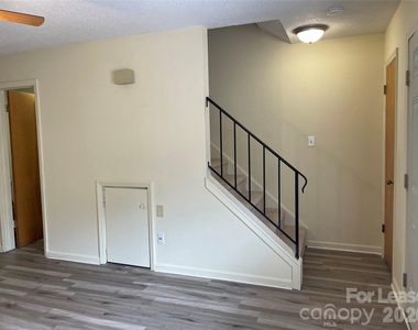 118 Ross Street - Photo Thumbnail 2