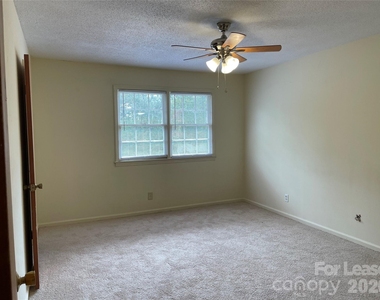 118 Ross Street - Photo Thumbnail 9
