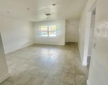 5400 Nw 17th Street - Photo Thumbnail 7