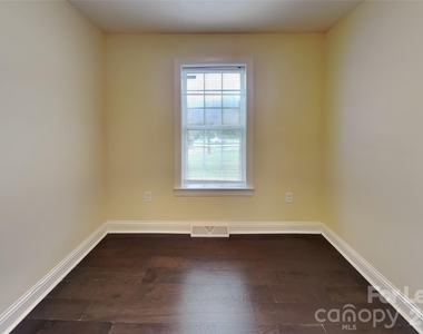 5308 Black Trail Court - Photo Thumbnail 8