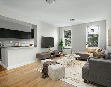 West 18th Street - Photo Thumbnail 2