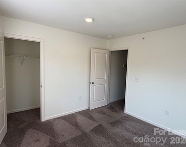 2029 Oakdale Road - Photo Thumbnail 7