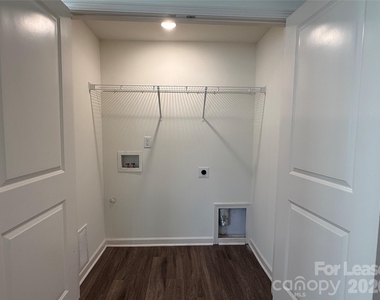 2029 Oakdale Road - Photo Thumbnail 2