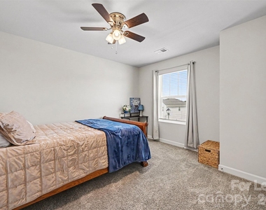 408 Luna Lane - Photo Thumbnail 15