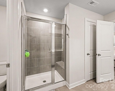 408 Luna Lane - Photo Thumbnail 10