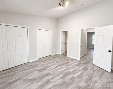 14147 Tranters Creek Lane - Photo Thumbnail 11
