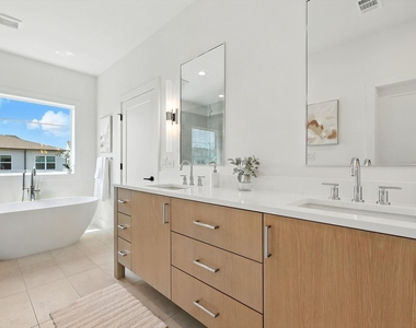 4604 Hopkins - Photo Thumbnail 21