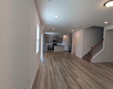 2668 Clipper Court - Photo Thumbnail 2