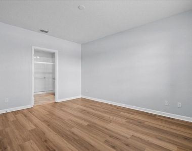 6270 Nw Regent Street - Photo Thumbnail 11