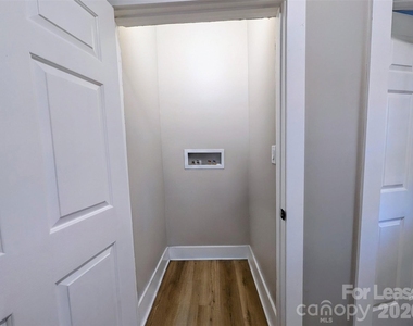 635 S Grove Street - Photo Thumbnail 9
