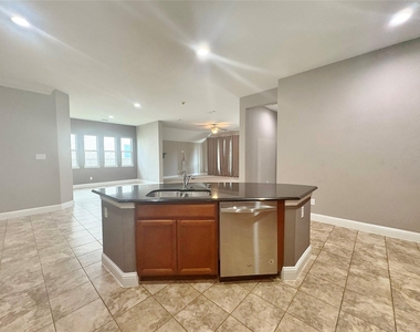 1604 Indigo Trail - Photo Thumbnail 6