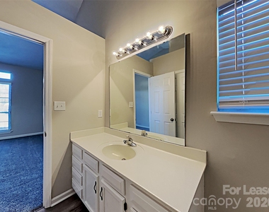 423 Cottonwood Park Drive - Photo Thumbnail 13