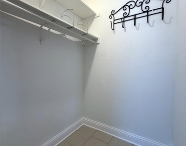 625 Trailwood Court - Photo Thumbnail 9