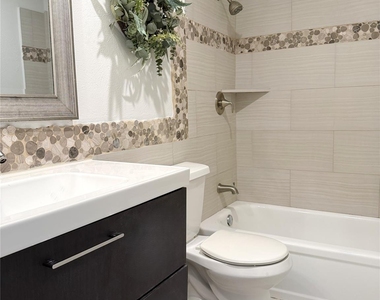 625 Trailwood Court - Photo Thumbnail 10