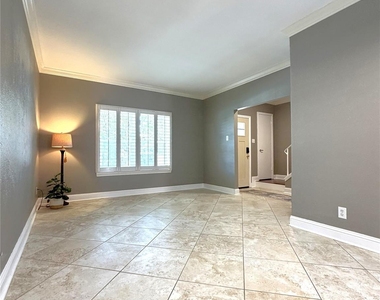 625 Trailwood Court - Photo Thumbnail 2