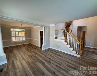 11432 Mcginns Trace Court - Photo Thumbnail 3