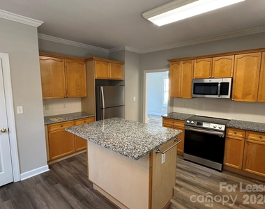11432 Mcginns Trace Court - Photo Thumbnail 8