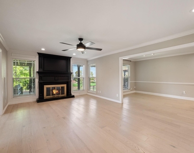 3326 Augusta Boulevard - Photo Thumbnail 33