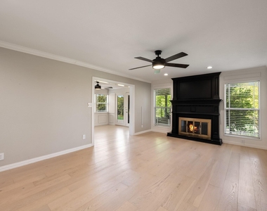 3326 Augusta Boulevard - Photo Thumbnail 3