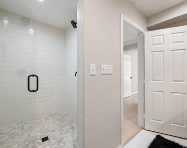 3326 Augusta Boulevard - Photo Thumbnail 15