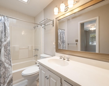3326 Augusta Boulevard - Photo Thumbnail 26