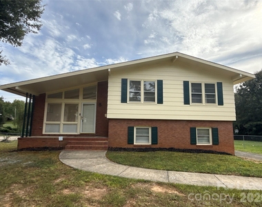 1413 Grovewood Drive - Photo Thumbnail 1