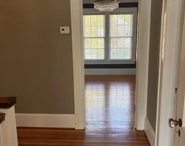 613 S York Street - Photo Thumbnail 33