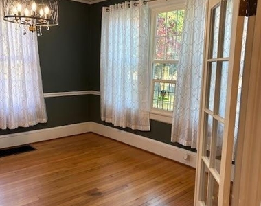 613 S York Street - Photo Thumbnail 7