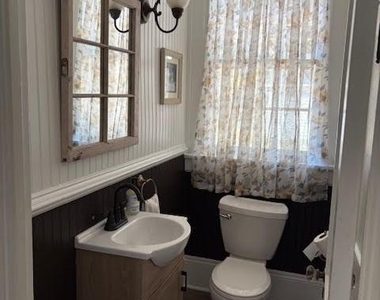 613 S York Street - Photo Thumbnail 18
