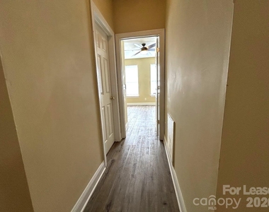 6724 Mallard Park Drive - Photo Thumbnail 9