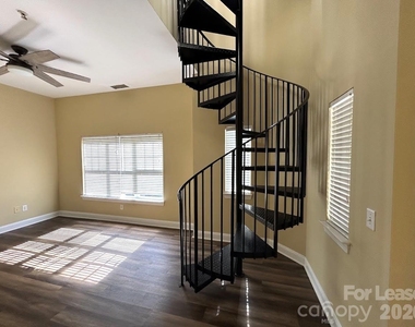 6724 Mallard Park Drive - Photo Thumbnail 22