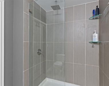 3102 Kings Road - Photo Thumbnail 11
