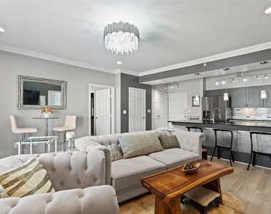 3102 Kings Road - Photo Thumbnail 4