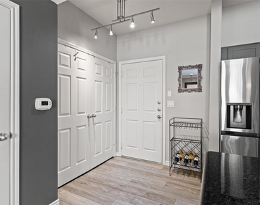 3102 Kings Road - Photo Thumbnail 3