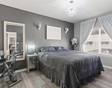 3102 Kings Road - Photo Thumbnail 12
