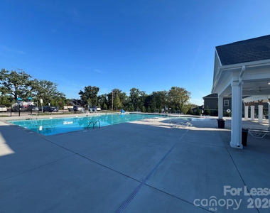 621 High Hill Drive - Photo Thumbnail 26