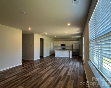 621 High Hill Drive - Photo Thumbnail 13