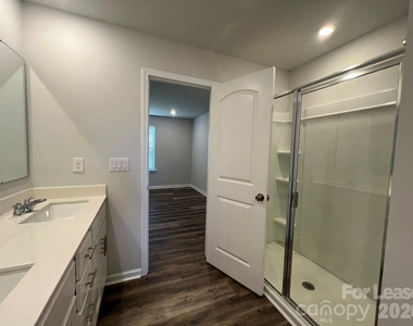 621 High Hill Drive - Photo Thumbnail 24