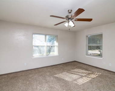 4738 El Campo Avenue - Photo Thumbnail 6