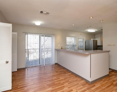 4738 El Campo Avenue - Photo Thumbnail 11
