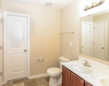 232 Valerie Drive - Photo Thumbnail 12