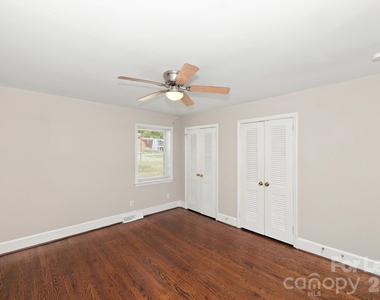 3814 Sheffield Drive - Photo Thumbnail 8