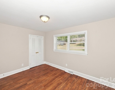 3814 Sheffield Drive - Photo Thumbnail 9